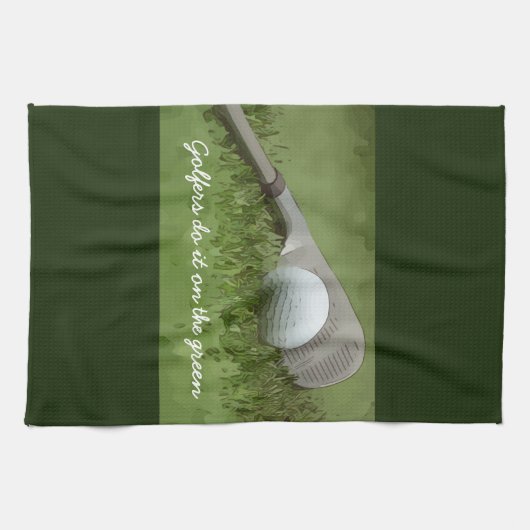 Golfbal en zandwiggolfers doen het op groen theedoek (Horizontaal)