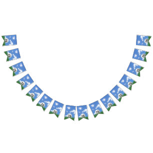 Golfbal in gras voor 75e verjaardag vlaggetjes