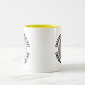 Golfbal & Medium Tekst GEEL 325ml Custom Tweekleurige Koffiemok (Center)