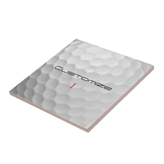 Golfbal met gepersonaliseerde tekst en nummer tegeltje (Zijkant)