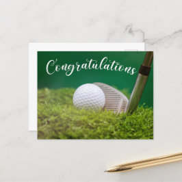 Golfbal met golfclub Gefeliciteerd met golfer Aankondigingskaart