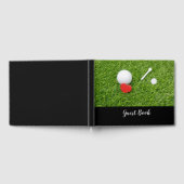 Golfbal met t-shirt en rood hart op een groene bru gastenboek (Volledig)