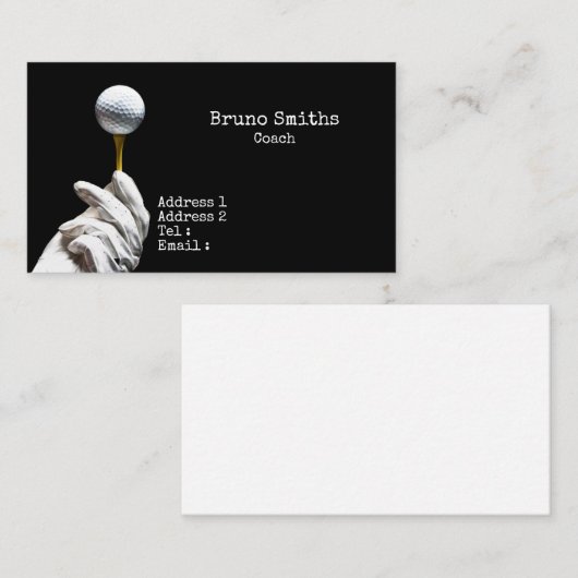 Golfbal op een speld naast een zwarte opening visitekaartje (Voorkant / Achterkant)