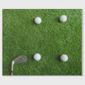 Golfbal op groen gras cadeaupapier (Vlak)