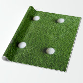 Golfbal op groen gras cadeaupapier (Uitgerold)