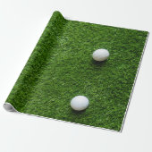 Golfbal op groen gras cadeaupapier (Uitgerold)