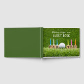 Golfbal op groen gras golfer gastenboek (Volledig)