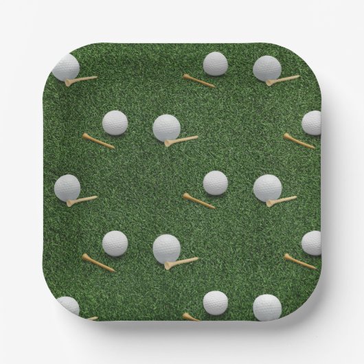 Golfbal op groen gras voor golfpartij papieren bordje (Voorkant)