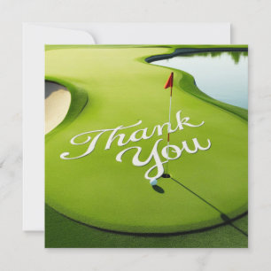 Golfbal op het zetten van groen met dank u woord bedankkaart