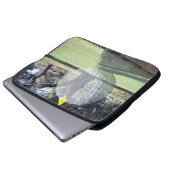 Golfbal op papier in een gelaagde samenstelling, laptop sleeve (Voorkant onderkant)