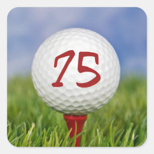 golfbal op rood t-shirt 75e verjaardag vierkante sticker