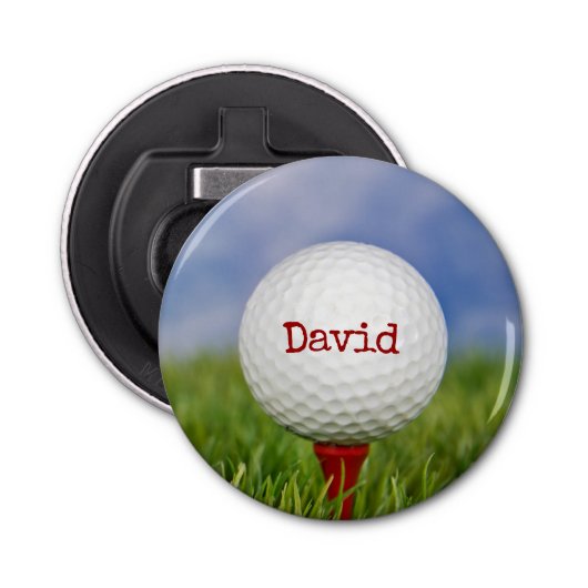 Golfbal op T-shirt met naam Button Flesopener (Voorkant)