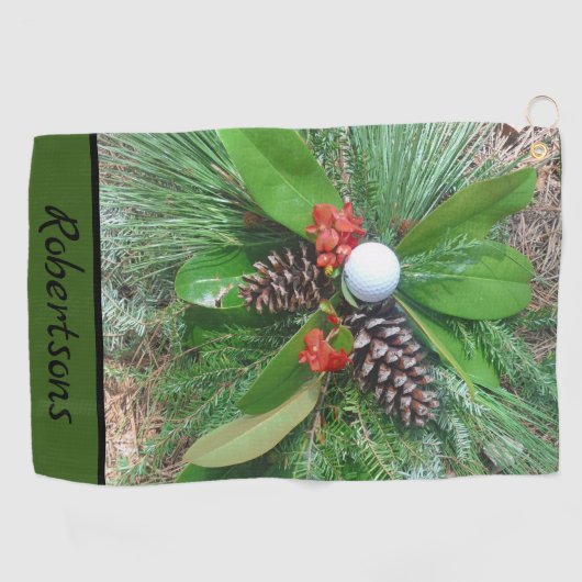 Golfbaldenkegels en evergreens Kerstmis Golfhanddoek (Horizontaal)