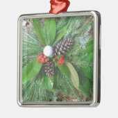 Golfbaldenkegels en evergreens Kerstmis Metalen Ornament (Links)