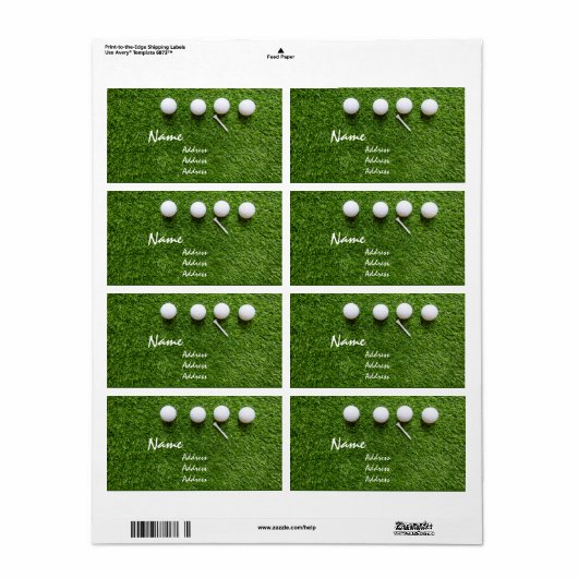 Golfballen en t-shirt op groengras etiket (Full Sheet)