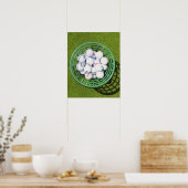 Golfballen in een mand die op korte groene poster (Keuken)