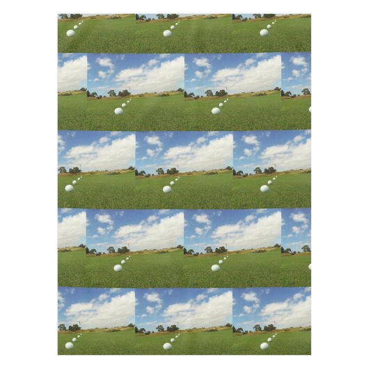 Golfballen op een rij naar de vlag, tafelkleed (Voorkant)