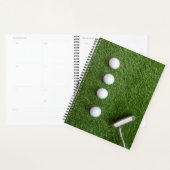Golfballen op groen gras voor golfer planner (Display)