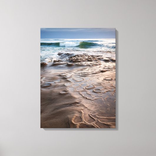 Golfbreker op strand, Californië Canvas Afdruk (Voorkant)