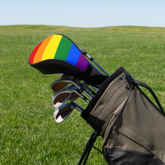 Golfchauffeur Hoesje met Pride Flag van LGBT Golfheadcover (Insitu)