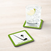 Golfclub en zwarte bal, groene gewoonte drankjes onderzetter (Rechterzijde)