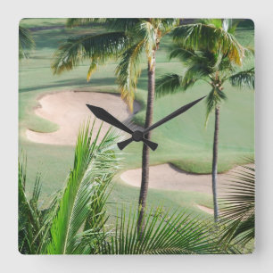 Golfcursus in Tropics Wall Clock Vierkante Klok