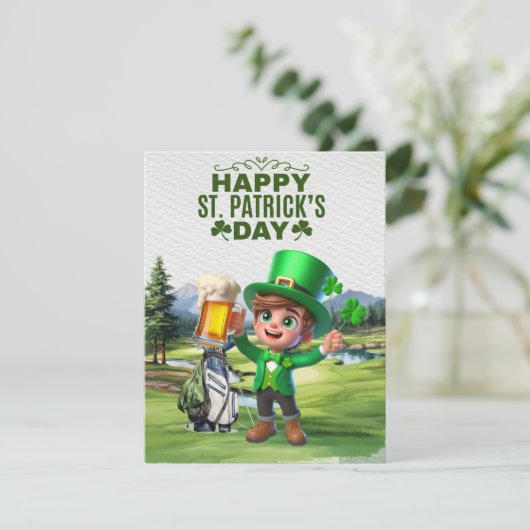 Golfer met Bier & Klaver St. Patrick's Day Feestdagenkaart (Staand voorkant)