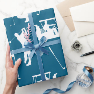 Golfer met golfbal op blauwe achtergrond cadeaupapier