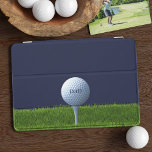 Golfer Papa Golf Ball Monogram Marine Blauw Sport iPad Mini Cover<br><div class="desc">Een golfbal zat op een t-shirt op het groen met ruimte voor papa's naam.</div>