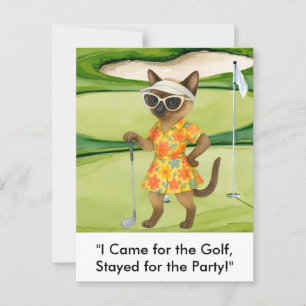 Golfer staat op de green voor Siamese Kat liefhebb Briefkaart