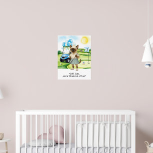 Golfer staat op de putting green voor Siamese kat  Poster