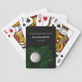 Golfers vrijgezellenfeest groene golfbal golfbaan pokerkaarten
