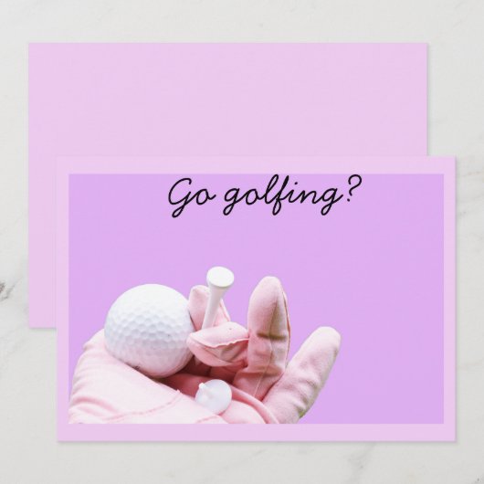 Golfing? damesgolfer houdt golfbal kaart (Voorkant / Achterkant)