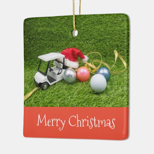 Golfkar met golfballen en kerstcadeaus keramisch ornament (Links)