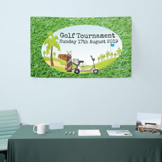 Golftoernooi met groengras op het golfterrein spandoek (Beurs)