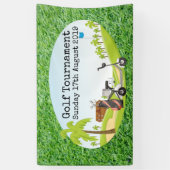 Golftoernooi met groengras op het golfterrein spandoek (Verticaal)