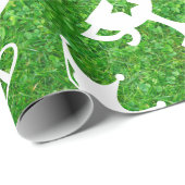 Golfuitrusting op groene gras achtergrond cadeaupapier (Rol Hoek)