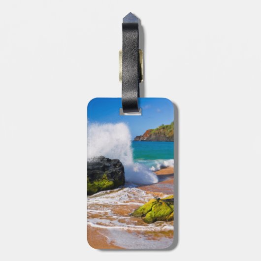 Golven botsten op het strand, Hawaii Bagagelabel (Achterkant verticaal)