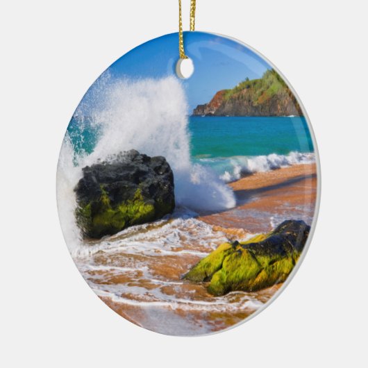 Golven botsten op het strand, Hawaii Keramisch Ornament (Links)