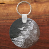 Golven breken op een zandig strand sleutelhanger (Voorkant)