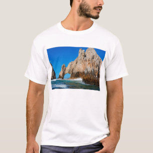 golven die op strand springen t-shirt