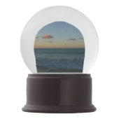 Golven kruipen in het Zonnestrand Landschap Sneeuwbol (Achterkant)