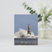 Golven kruipen tegen Roker Lighthouse Briefkaart (Staand voorkant)