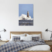 Golven kruipen tegen Roker Lighthouse Canvas Afdruk (Insitu (Slaapkamer))