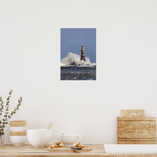 Golven kruipen tegen Roker Lighthouse Poster (Keuken)
