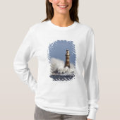 Golven kruipen tegen Roker Lighthouse T-shirt (Voorkant)