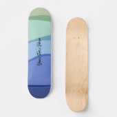 Golvend modern ontwerp lichtblauwe aangepaste teks persoonlijk skateboard (Voorkant)