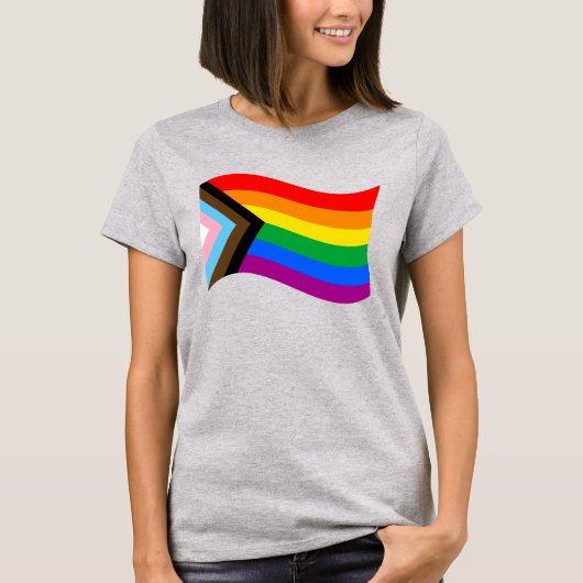 Golvend Progress Pride Vlag T-shirt (Voorkant)