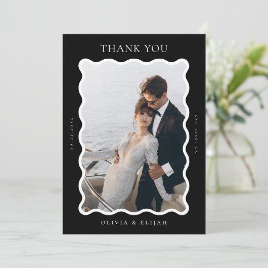 Golvend zwart-wit foto W Note bruiloft Bedankkaart (Staand voorkant)