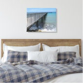 Golvende golven op kade-ontwerp canvas afdruk (Insitu (Slaapkamer))